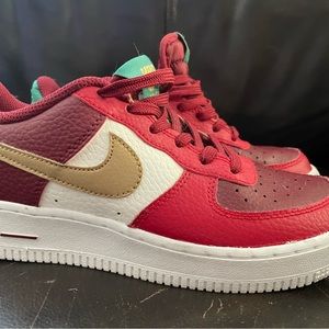 Boys Air Force 1 size 4 youth